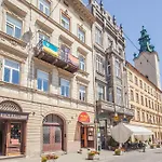 U Centri Lvova -