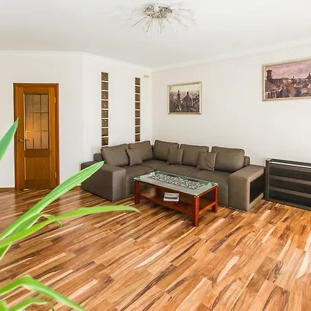 Lejlighed U Centri Lvova - *