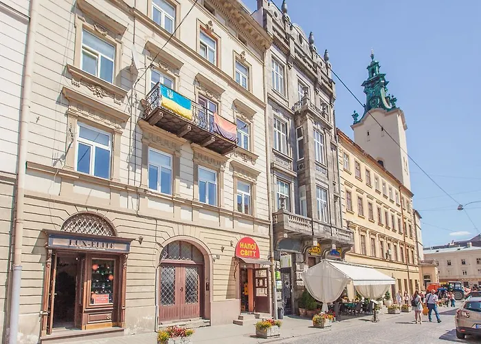 у центрі львова